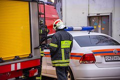 Подробнее о статье В Петербурге сожгли Mercedes муниципального депутата